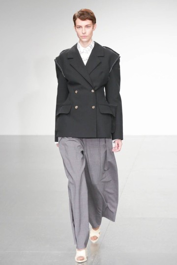 LFW SS18 - A.W.A.K.E - Kimberley Archer - The Upcoming -32