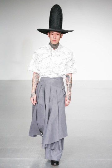 LFW SS18 - A.W.A.K.E - Kimberley Archer - The Upcoming -4