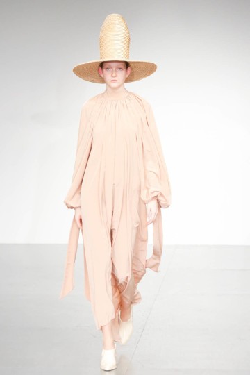 LFW SS18 - A.W.A.K.E - Kimberley Archer - The Upcoming -41