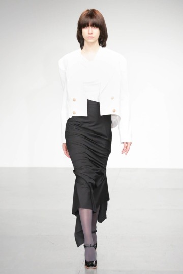 LFW SS18 - A.W.A.K.E - Kimberley Archer - The Upcoming -44