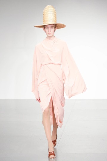 LFW SS18 - A.W.A.K.E - Kimberley Archer - The Upcoming -48