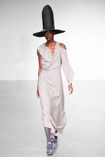 LFW SS18 - A.W.A.K.E - Kimberley Archer - The Upcoming -8