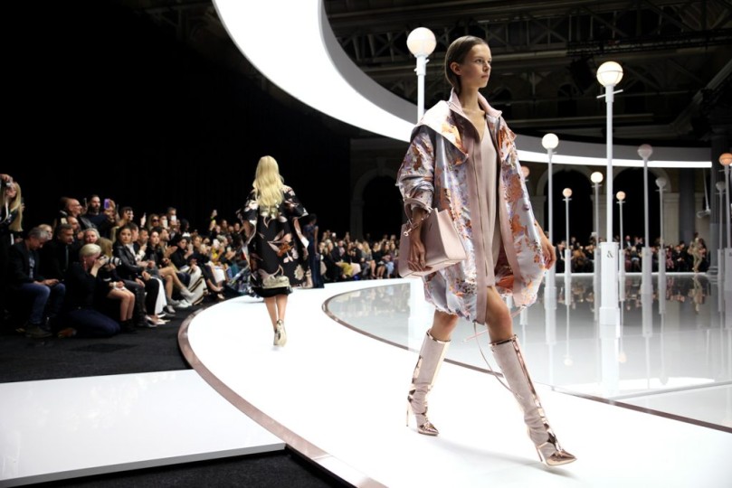 LFW SS18 - Ralph and Russo - The Upcoming -115