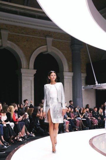 LFW SS18 - Ralph and Russo - The Upcoming -25