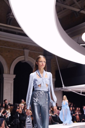 LFW SS18 - Ralph and Russo - The Upcoming -30