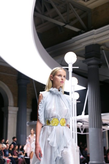 LFW SS18 - Ralph and Russo - The Upcoming -34