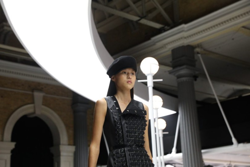 LFW SS18 - Ralph and Russo - The Upcoming -39