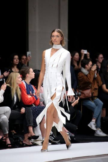 LFW SS18 - Ralph and Russo - The Upcoming -75