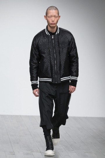 LFWM AW18 - D. Gnak - Huw Jenkins - The Upcoming-7