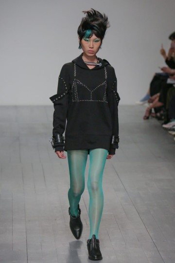LFWM SS19- Private Policy And Staffonly Presented By 智族gq - Kimberley Archer - The Upcoming-15