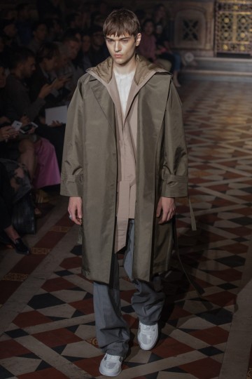 LFWM SS19 - Sharon Wauchob - Kimberley Larmouth - The Upcoming-16