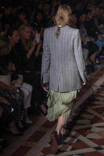 LFWM SS19 - Sharon Wauchob - Kimberley Larmouth - The Upcoming-19