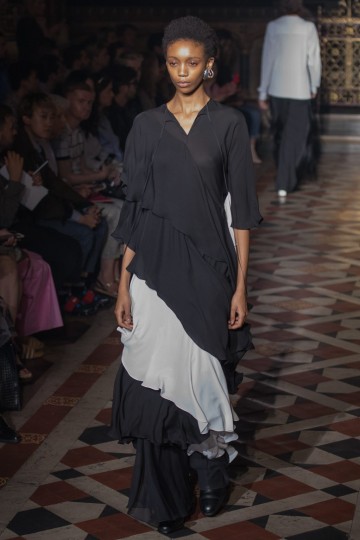 LFWM SS19 - Sharon Wauchob - Kimberley Larmouth - The Upcoming-36