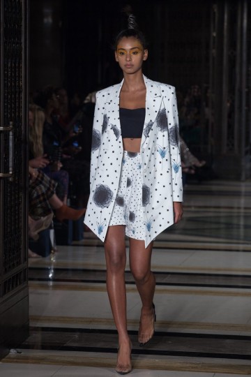LFW SS19 - DUBAI DESIGN & FASHION COUNCIL X FAD DUBAI- THREE FIFTY NINE - Huw Jenkins - The Upcoming-12