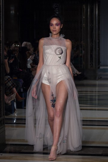LFW SS19 - DUBAI DESIGN & FASHION COUNCIL X FAD DUBAI- THREE FIFTY NINE - Huw Jenkins - The Upcoming-31