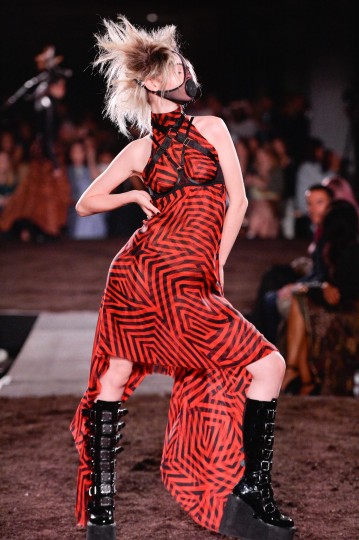 LFW SS19 - Gareth Pugh -13