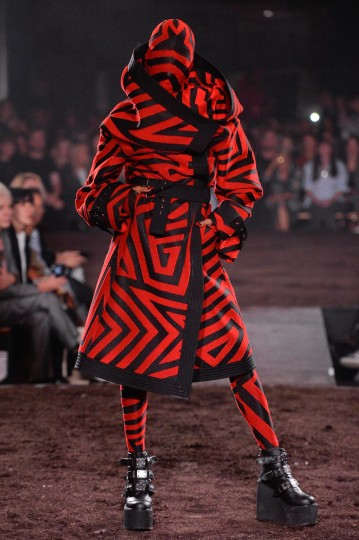 LFW SS19 - Gareth Pugh -26