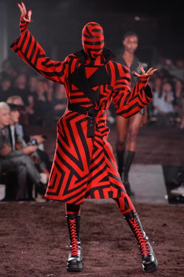 LFW SS19 - Gareth Pugh -27