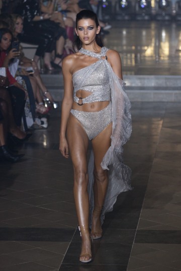 LFW SS19 - Julien Macdonald - Huw Jenkins - The Upcoming-2
