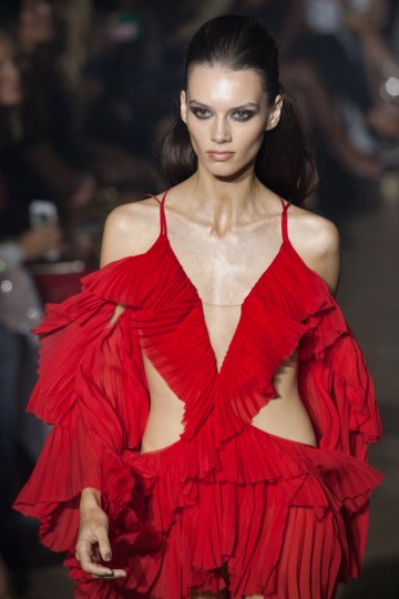 LFW SS19 - Julien Macdonald - Huw Jenkins - The Upcoming-31