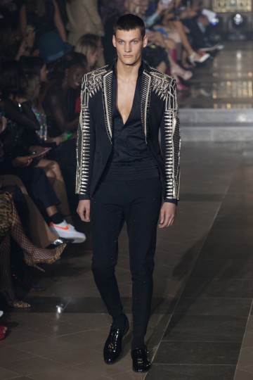 LFW SS19 - Julien Macdonald - Huw Jenkins - The Upcoming-32