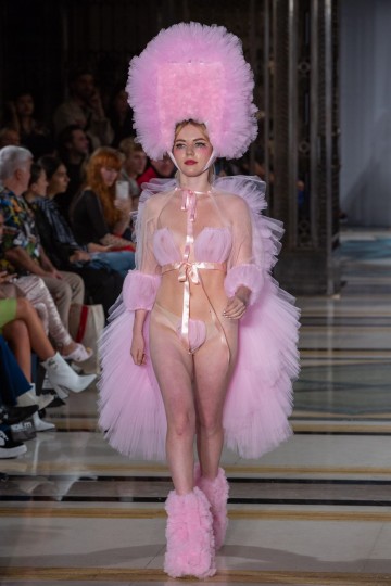 LFW SS19 - Pam Hogg - Kimberley Archer- The Upcoming-31