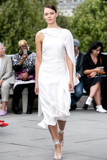 LFW SS19 - Roland Mouret - Kimberley Archer - The Upcoming-10