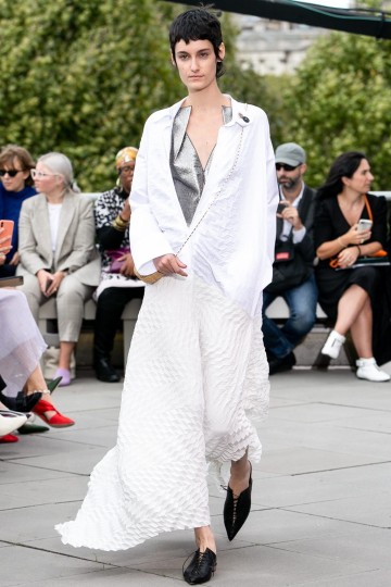 LFW SS19 - Roland Mouret - Kimberley Archer - The Upcoming-12