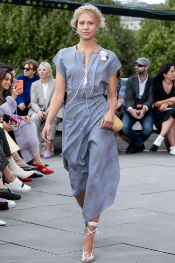 LFW SS19 - Roland Mouret - Kimberley Archer - The Upcoming-21