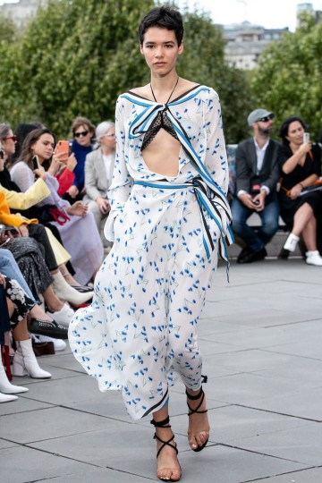 LFW SS19 - Roland Mouret - Kimberley Archer - The Upcoming-26