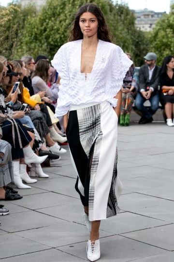 LFW SS19 - Roland Mouret - Kimberley Archer - The Upcoming-36