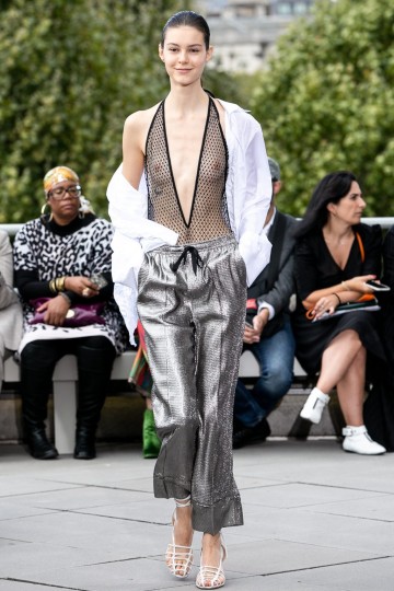 LFW SS19 - Roland Mouret - Kimberley Archer - The Upcoming-43