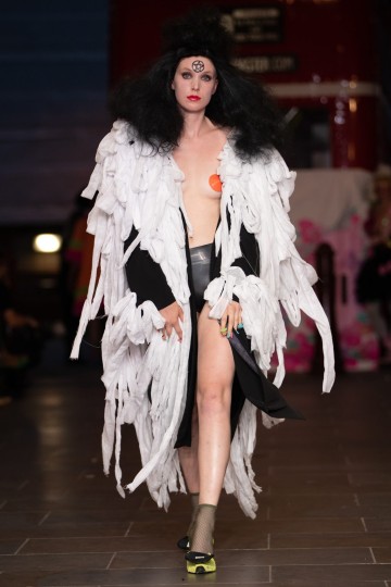 London Fashion Week Spring Summer 2019  - Vin + Omi