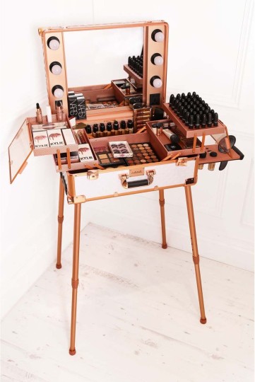 Glamstation, £280, lulabellz.com