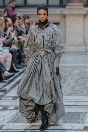 LFW AW19 - Molly Goddard - Kimberley Larmouth - THE UPCOMING-28