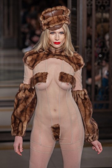 LFW AW19 - Pam Hogg - Huw Jenkins - THE UPCOMING-44