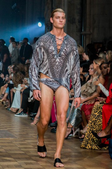 Julien Macdonald - Krish Nagari - The Upcoming-26