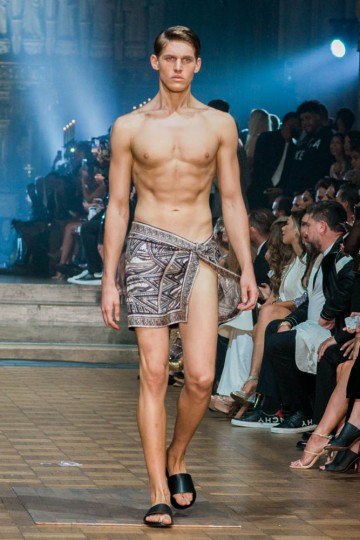Julien Macdonald - Krish Nagari - The Upcoming-32