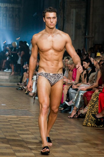 Julien Macdonald - Krish Nagari - The Upcoming-34