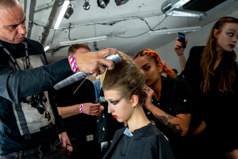 LFW SS20 - On Off Presents backstage - Cristiana Ferrauti - The Upcoming-13