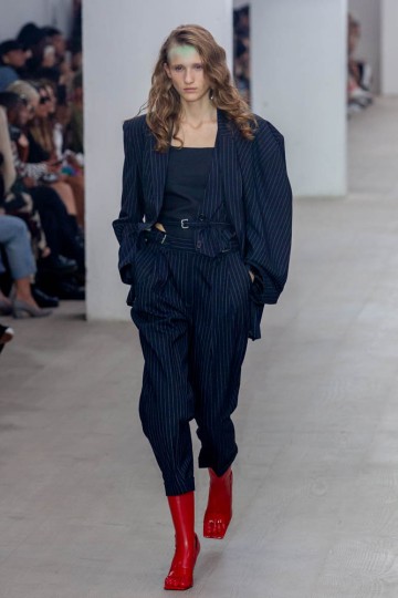 pushBUTTON - Huw Jenkins - The Upcoming-15