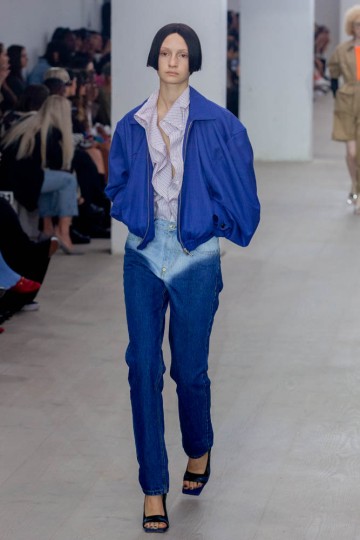 pushBUTTON - Huw Jenkins - The Upcoming-16