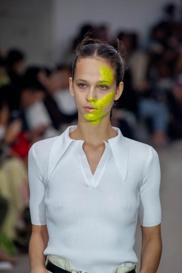 pushBUTTON - Huw Jenkins - The Upcoming-21