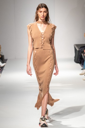 London Fashion Week Autumn Winter 2020 - Apu Jan