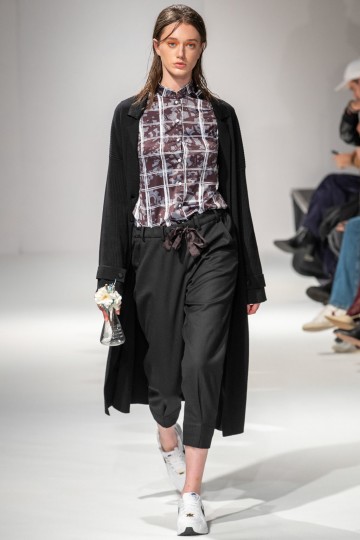 London Fashion Week Autumn Winter 2020 - Apu Jan