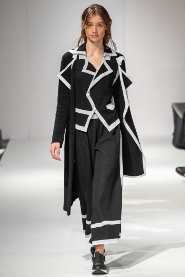London Fashion Week Autumn Winter 2020 - Apu Jan