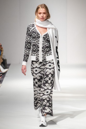 London Fashion Week Autumn Winter 2020 - Apu Jan