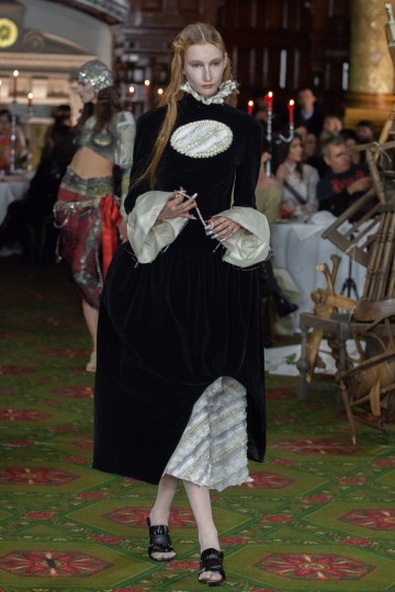 LFW AW20 - Dilara Findikoglu - Huw Jenkins - The Upcoming-33