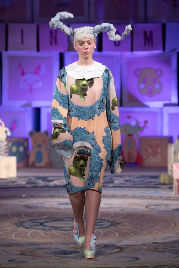 London Fashion Week Autumn Winter 2020 - Vin + Omi