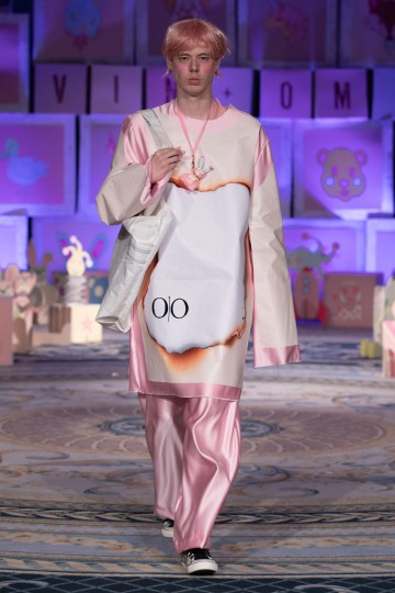 London Fashion Week Autumn Winter 2020 - Vin + Omi